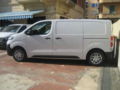 auto usate Vivaro
